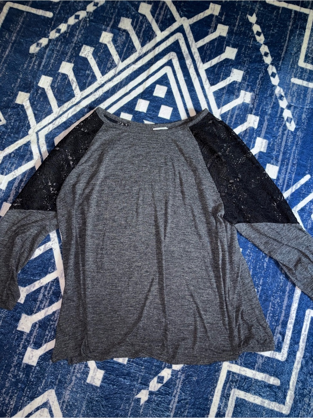 Old Navy Gray Long-Sleeve Top with Black Lace Raglan Sleeves